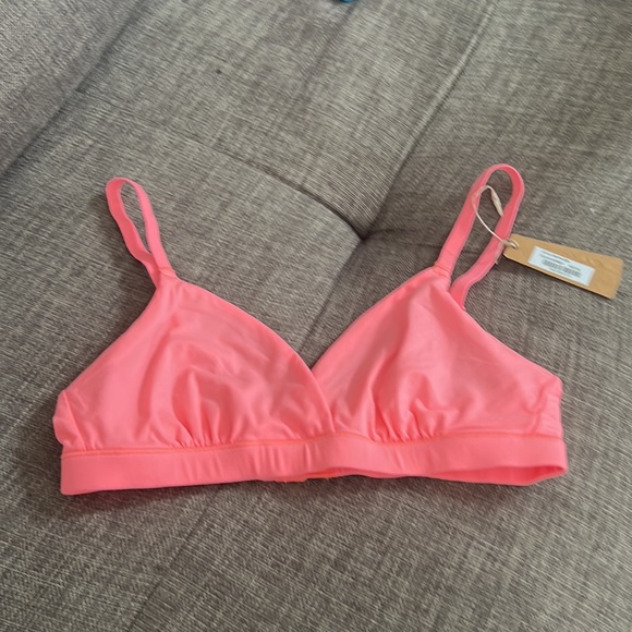 Skims Fit Everybody Crossover Bralette - Picture 5 of 15